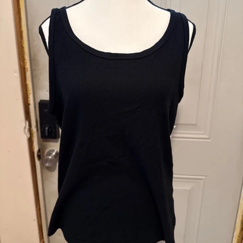 Women's Black Ribbed Tank Top - Sleeveless Scoop Neck